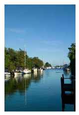 River Avon at Christchurch © FreeFoto.com 