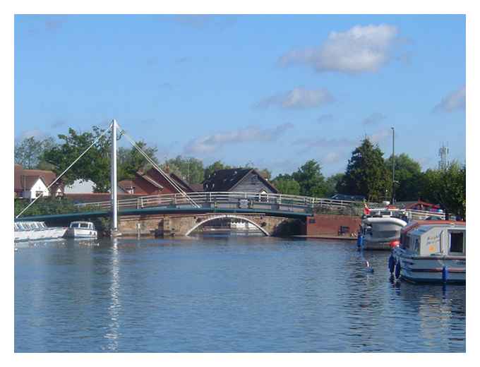 Wroxham Bridge © trawets1