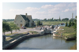 St Johns Lock & Lechlade © Paul Gulliver