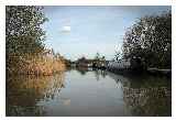 The canal is quite picturesque along this stretch © Andy Sadler