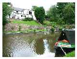 Nice house and gardens on the canal  © Brian at wwww.leedsliverpoolcanal.co.uk