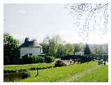 Pontymoile Canal Basin © © Dave Roberts